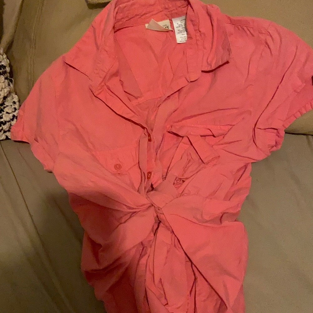 Coral Button up